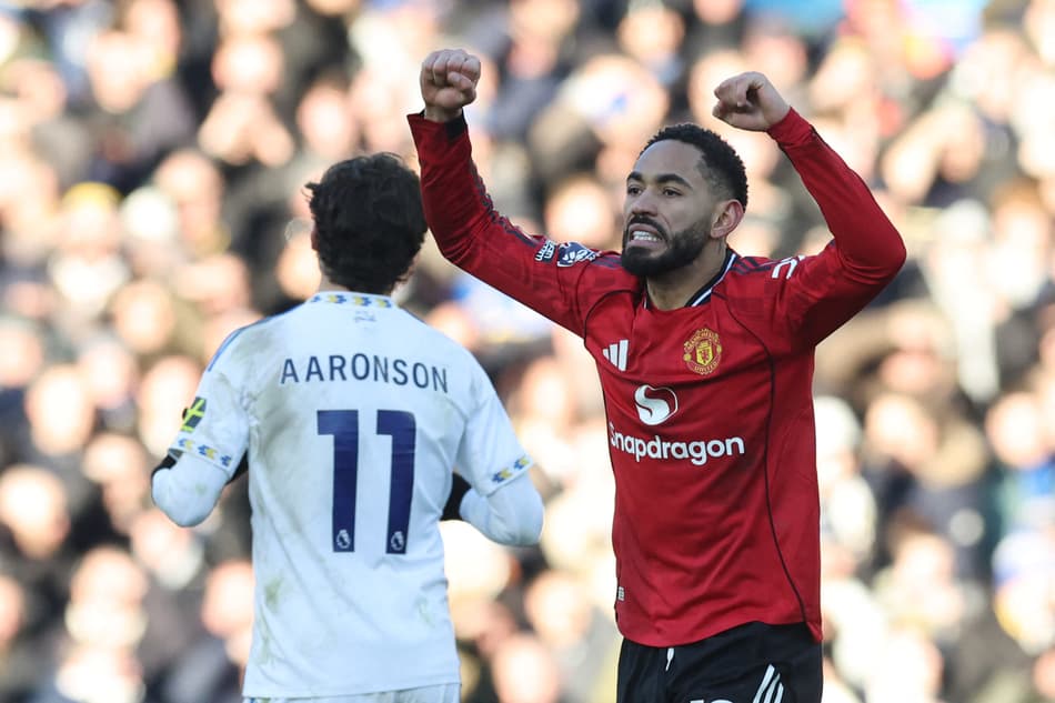 Matheus Cunha, do Manchester United, comemora gol marcado contra o Leeds pela Premier League (Foto: Darren Staples / AFP)