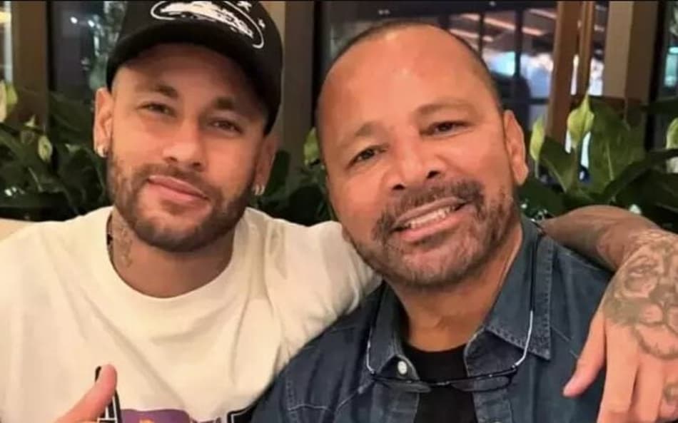 Neymar Jr. e seu pai, empresário do jogador (Foto: Reprodução/X)