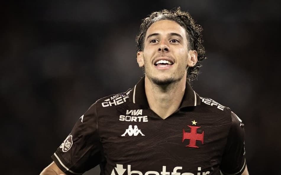 Nuno Moreira comemora gol contra o Fluminense (Foto: Matheus Lima / Vasco)