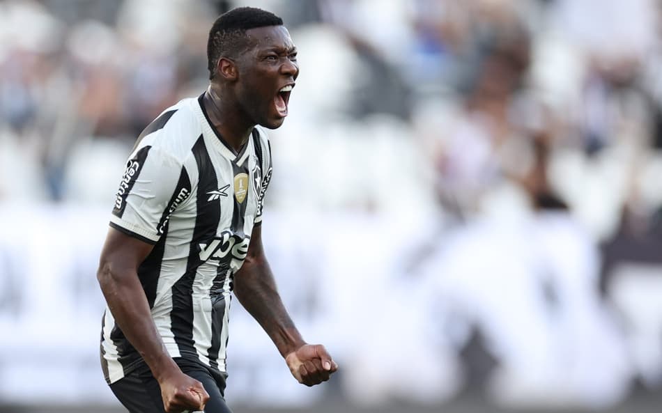 Botafogo encaminha saída de Patrick de Paula para o Remo