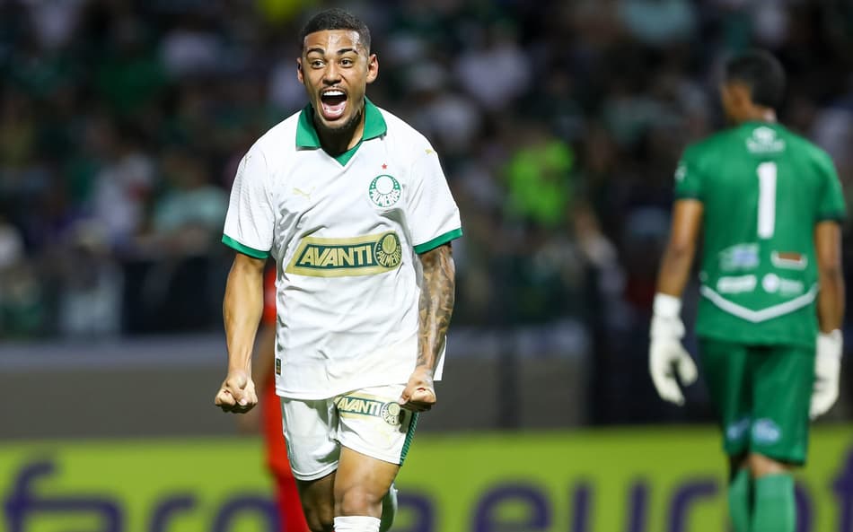 Jogos de hoje: Riquelme Fillipi, do Palmeiras, em ação pela Copinha (Foto: Marco Miatelo/AGIF)