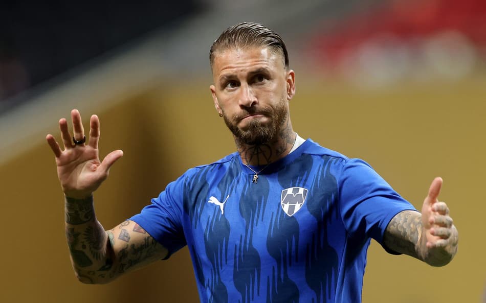 Sergio Ramos no aquecimento para Borussia Dortmund x Monterrey