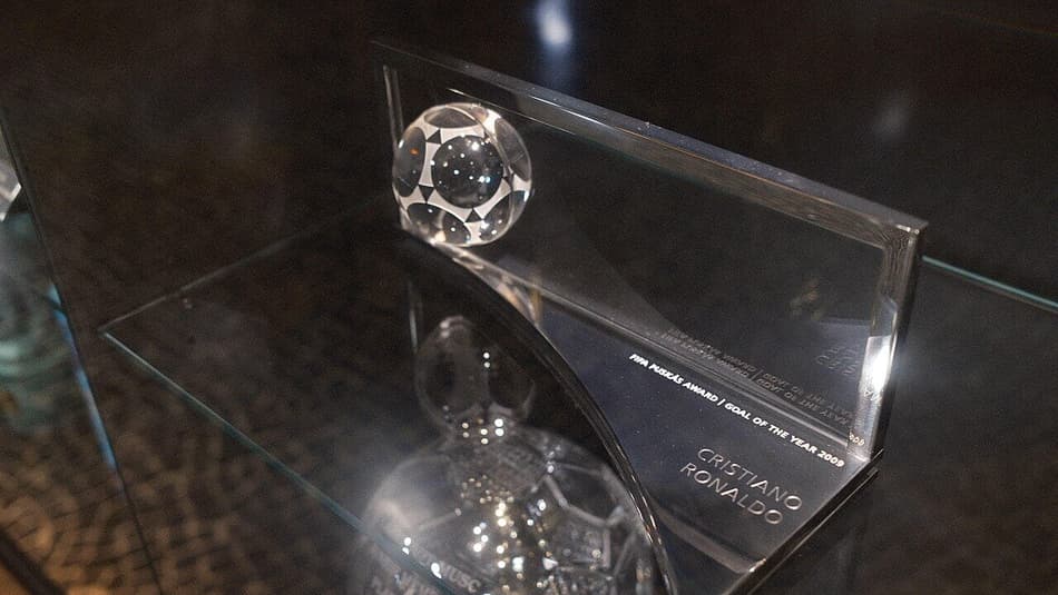 Últimos vencedores do Prêmio Puskás; confira