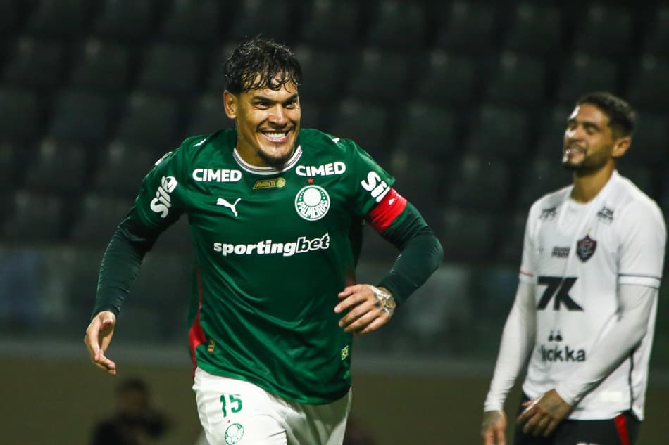 Gustavo Gómez comemora gol contra o Vitória (Foto: Vinicius Nunes/Agência F8/Gazeta Press