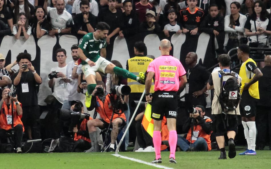 Comemoração de Flaco López no gol de plameiras (Foto: Peter Leone/Ofotografico/Gazeta Press)