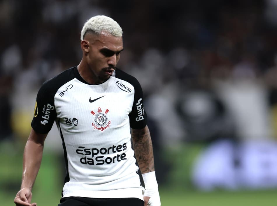 Matheuzinho, lateral do Corinthians, criticou Flaco (Foto: Marcello Zambrana/ Agif/Gazeta Press)