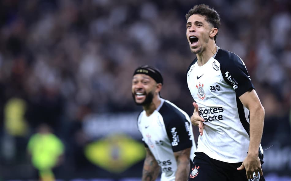 Gabriel Paulista abriu o placar para o Corinthians (Foto: Marcello Zambrana/ Agif/Gazeta Press)
