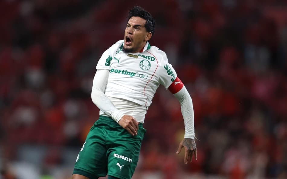 Gustavo Gómez abriu o placar em Internacional x Palmeiras (Foto: EDU ANDRADE/Fatopress/Gazeta Press)