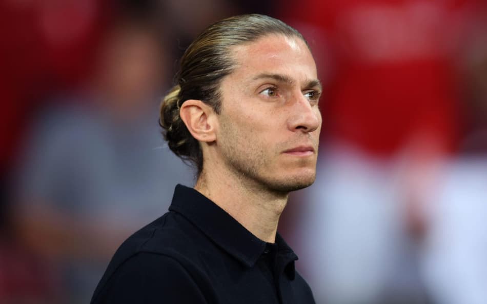 Filipe Luís comanda o Flamengo contra o Lanús (Foto: EDU ANDRADE/Fatopress/Gazeta Press)