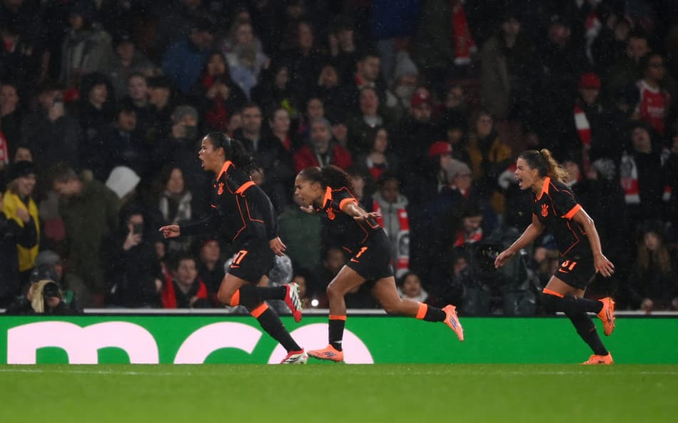 LONDON, ENGLAND - FEBRUARY 01: Vic Albuquerque of SC Corinthians celebrates scoring her team's second goal during the FIFA Women's Champions Cup 2026 Final match between Arsenal Women FC and SC Corinthians at Arsenal Stadium on February 01, 2026 in London, England. (Photo by Harriet Lander - FIFA/FIFA via Getty Images)