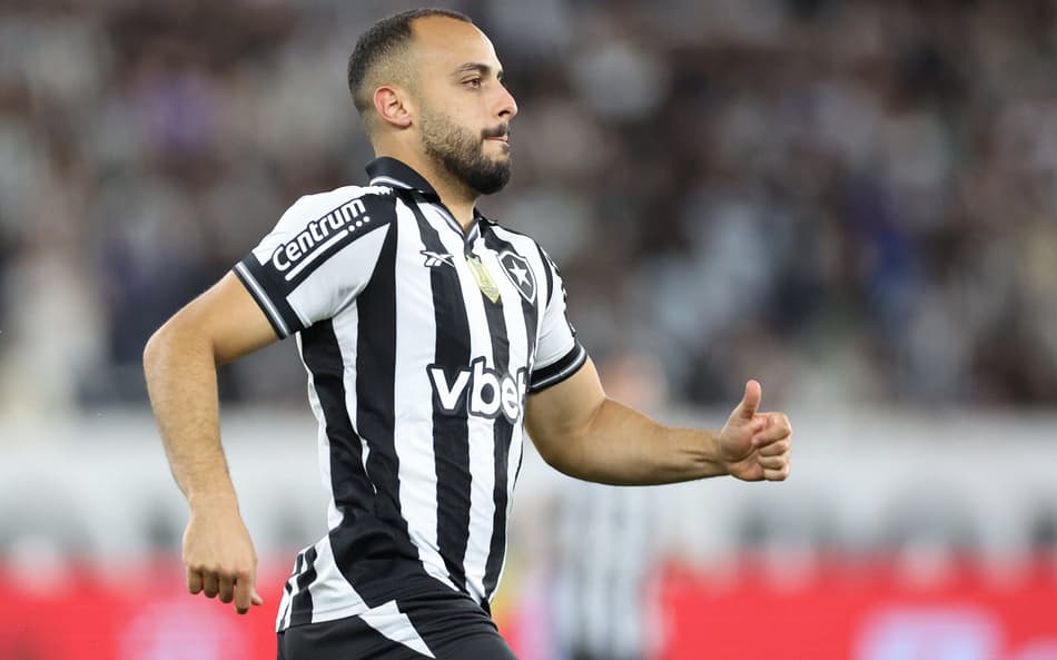 Arthur Cabral fica à disposição do Botafogo para duelo pela Libertadores (Foto: Vítor Silva/Botafogo)