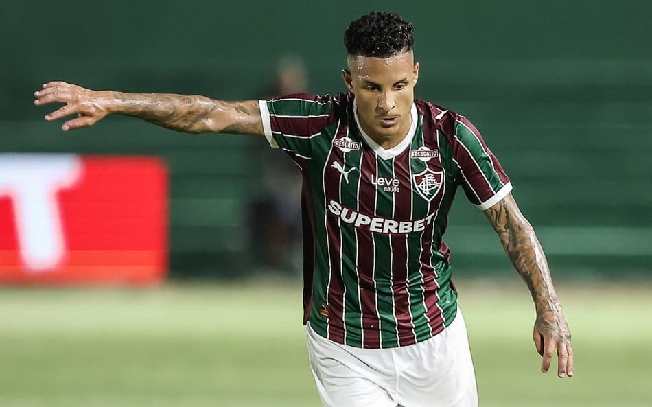 Arana na estreia pelo Fluminense (Foto: Lucas Merçon/ Fluminense FC)