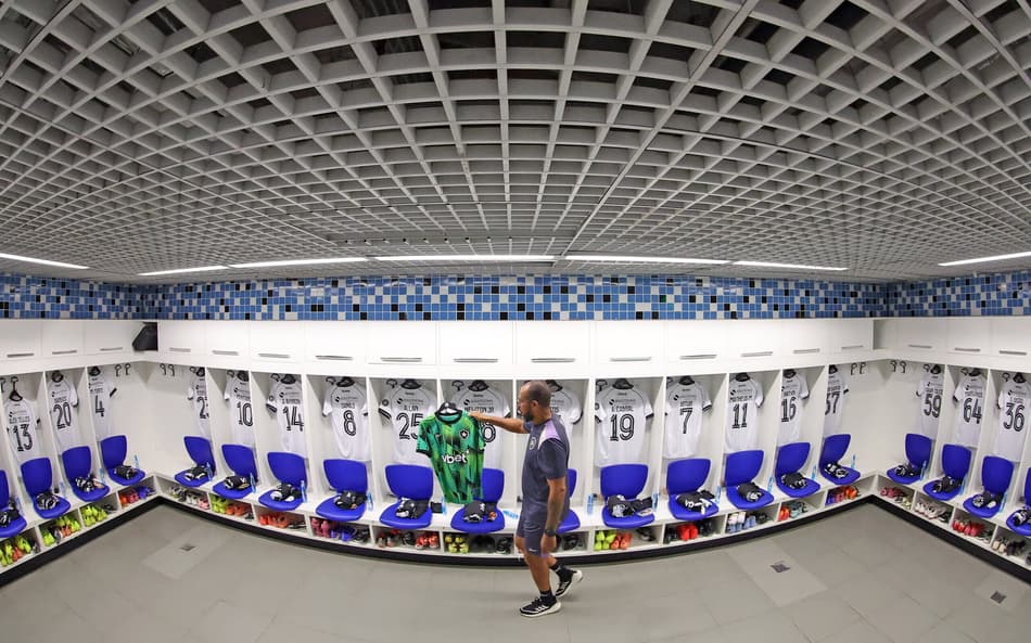 Vestiário do Botafogo na Arena para duelo com o Grêmio (Foto: Vítor Silva/Botafogo)
