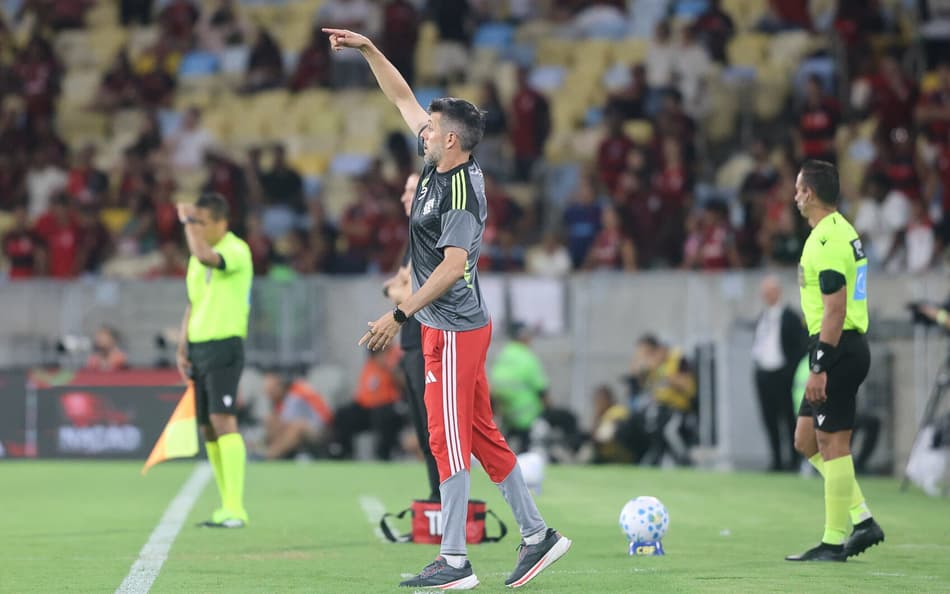 Paulo Pezzolano, técnico do Internacional