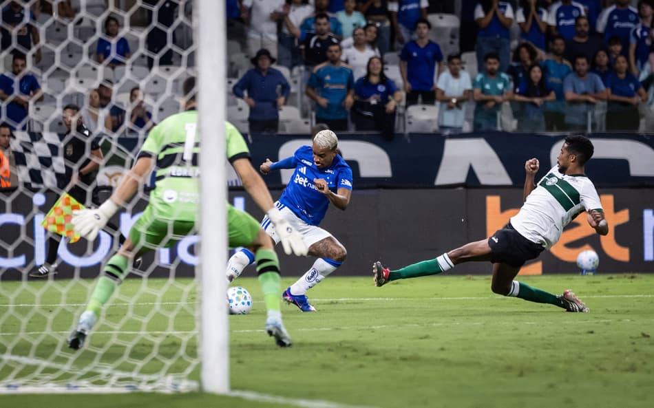 Matheus Pereira em ação (Foto: Gustavo Aleixo/Cruzeiro)
