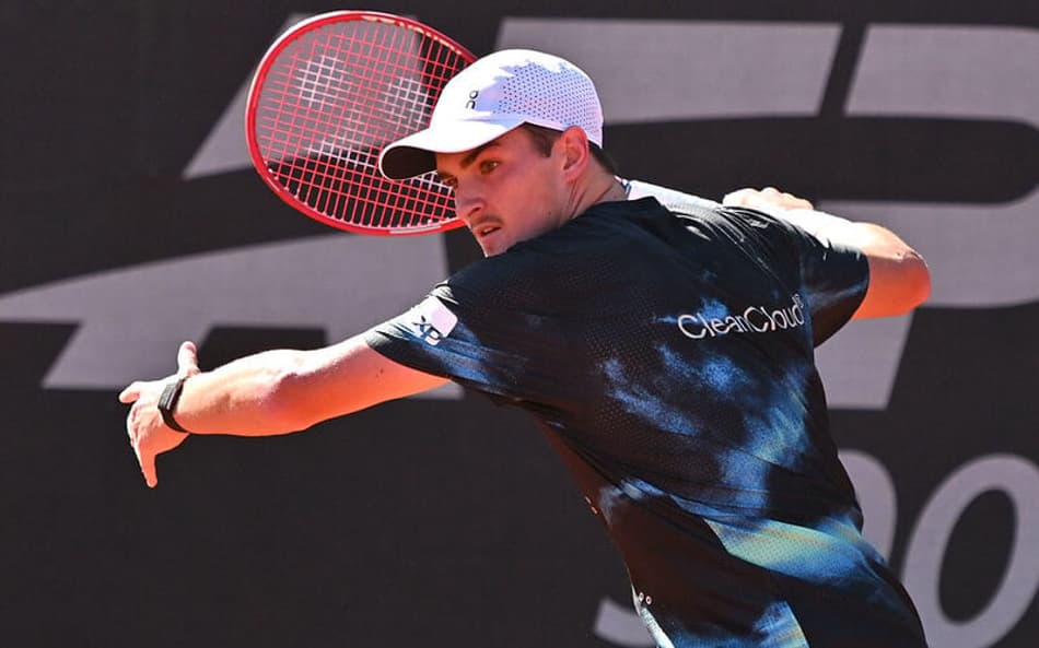 João Fonseca em treino no Rio Open (Foto: João Pires/Fotojump)