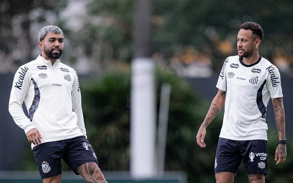 Neymar e Gabriel Barbosa durante treino do Santos no CT Rei Pelé. (Foto: Raul Baretta/ Santos FC)