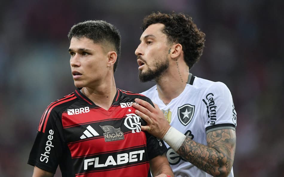 Flamengo x Botafogo Brasileirão Luiz Araújo Alex Telles
