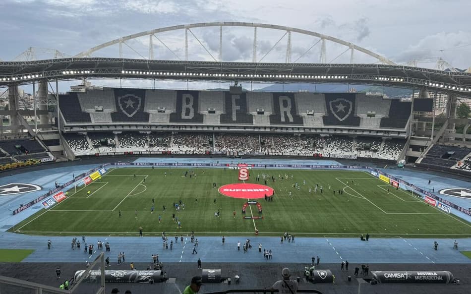 AO VIVO: acompanhe o pré-jogo entre Vasco x Fluminense pela semifinal do Carioca