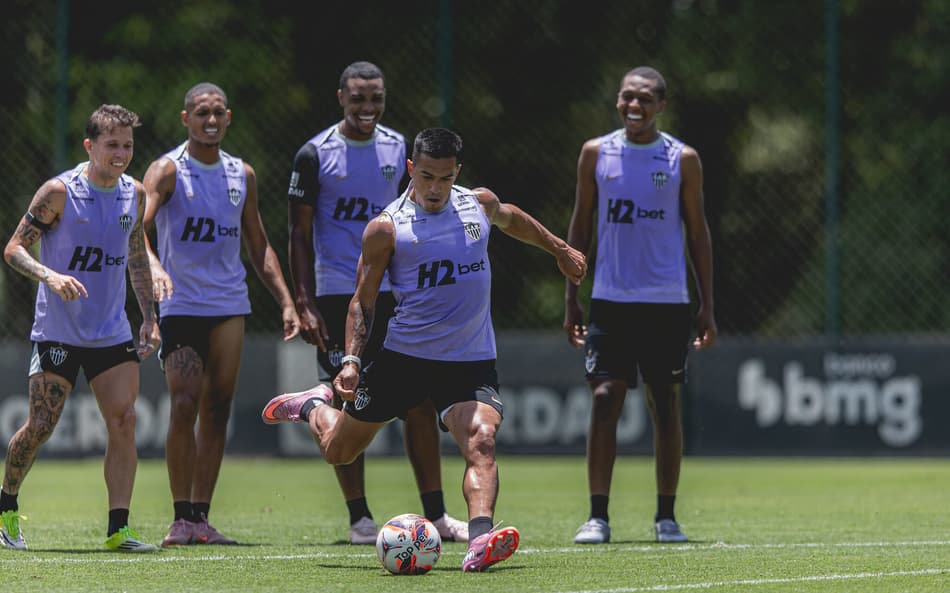 Atlético em treinamento na cidade do Galo (Foto: Pedro Souza / Atlético)