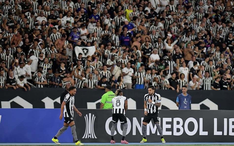 Partida entre Botafogo x Nacional Potosi valido pela Copa Libertadores 2026.