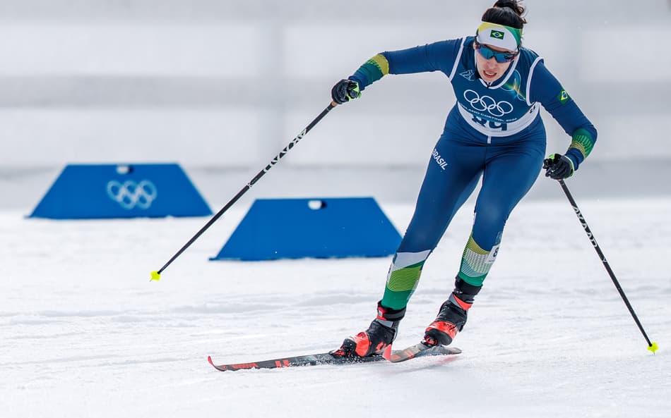 Atleta Brasileira Eduarda Ribera competindo na prova de Sprint do Cross Country nos Jogos Olímpicos de Inverno Milao-Cortina 2026 Foto: Gabriel Heusi/COB