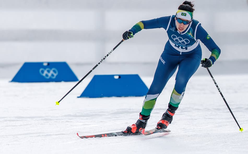 Atleta Brasileira Eduarda Ribera competindo na prova de Sprint do Cross Country nos Jogos Olímpicos de Inverno Milao-Cortina 2026 Foto: Gabriel Heusi/COB