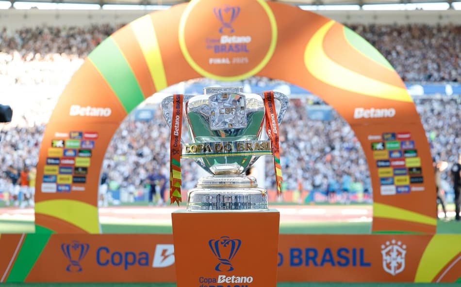 Troféu da Copa do Brasil (Foto: Rafael Ribeiro/CBF)