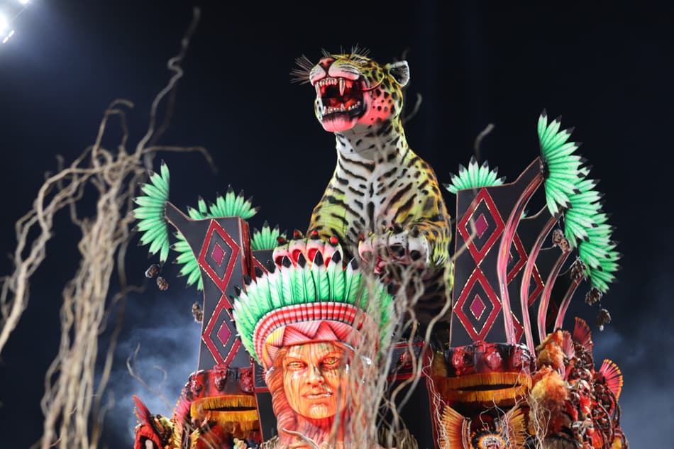 Dragões da Real fica em 3º lugar no Carnaval de São Paulo; Relembre o desfile