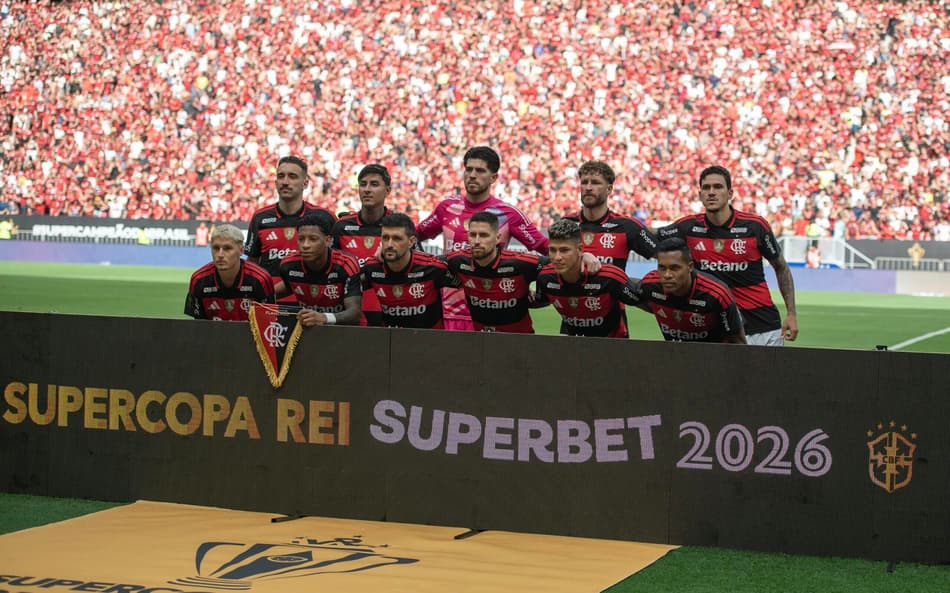 Elenco do Flamengo em final da Supercopa do Brasil (Foto: DELMIRO DOS SANTOS JUNIOR/Mochila Press/Gazeta Press)
