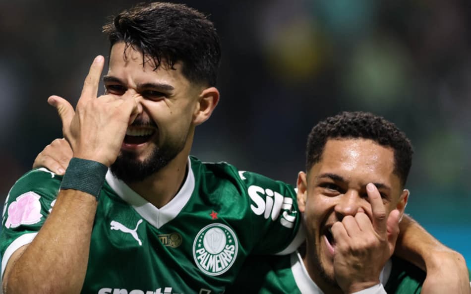 Flaco López e Vitor Roque, atacantes do Palmeiras (Foto: Cesar Greco/Palmeiras/by Canon)
