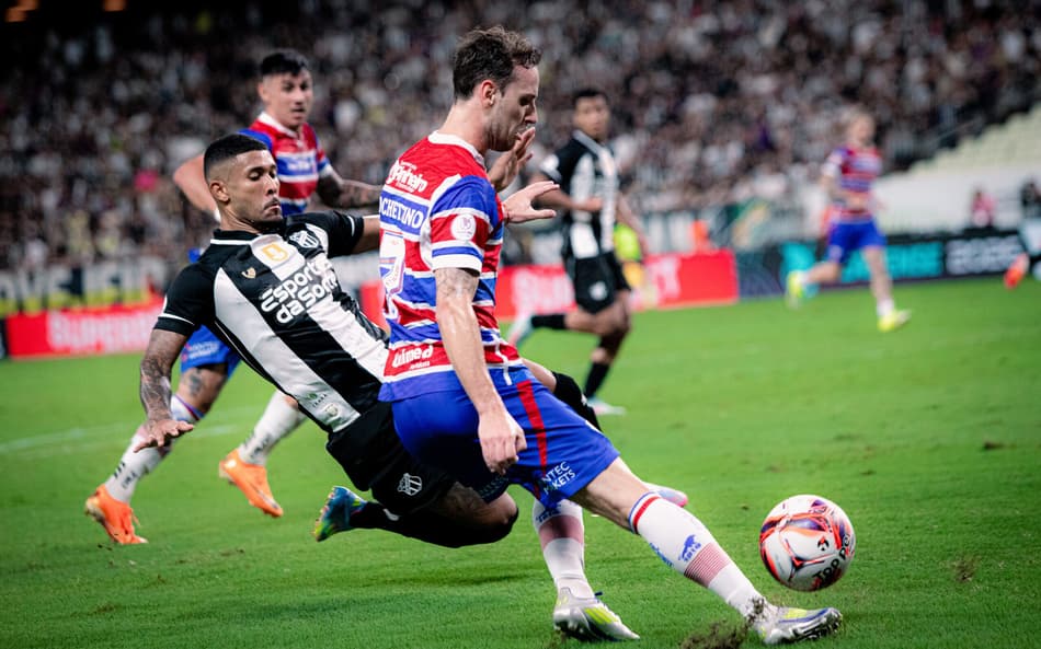 Partida entre Ceará e Fortaleza, pelo Campeonato Cearense (Foto: Mateus Lotif/Fortaleza EC)