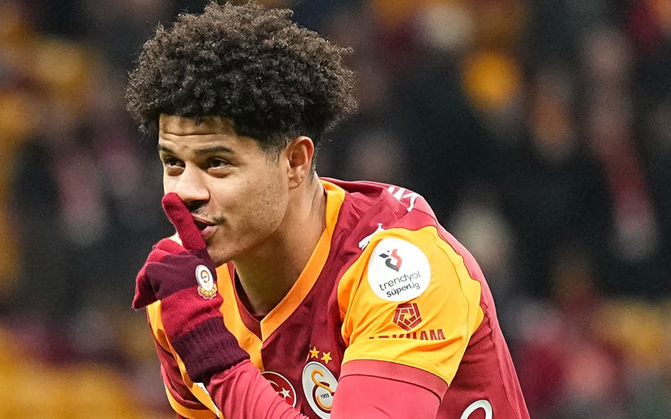 Gabriel Sara, ex-São Paulo, em ação pelo Galatasaray (Foto: Divulgação/Galatasaray)