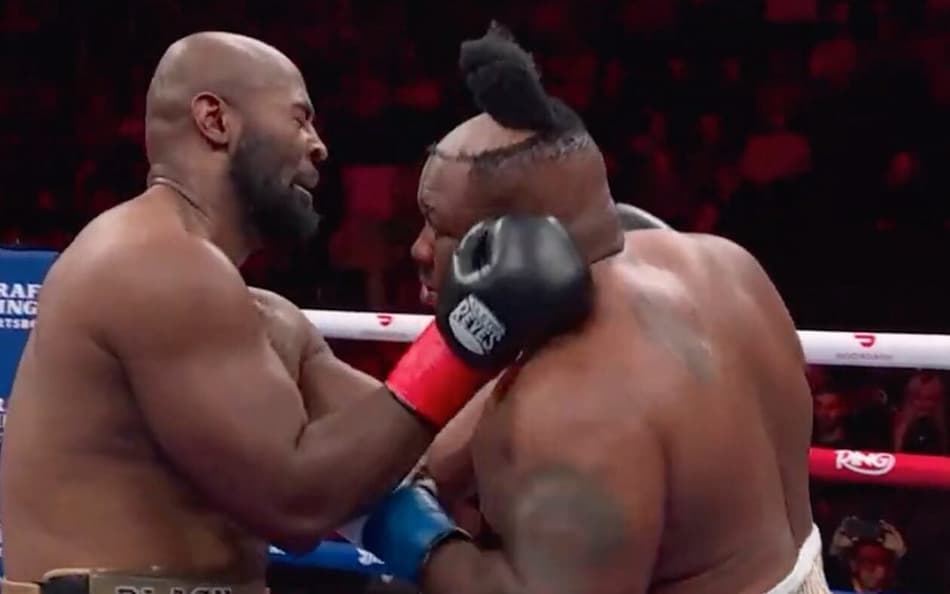 No boxe, Jarrell Miller perdeu a peruca, mas ganhou a luta (Foto: Reprodução Twitter Ring Magazine)