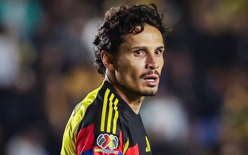 Raphael Veiga em ação pelo América do México (Foto: Reprodução Instagram)