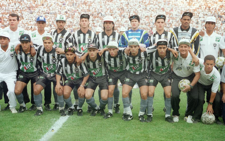 Por onde anda Jamir, ex-volante campeão brasileiro pelo Botafogo?