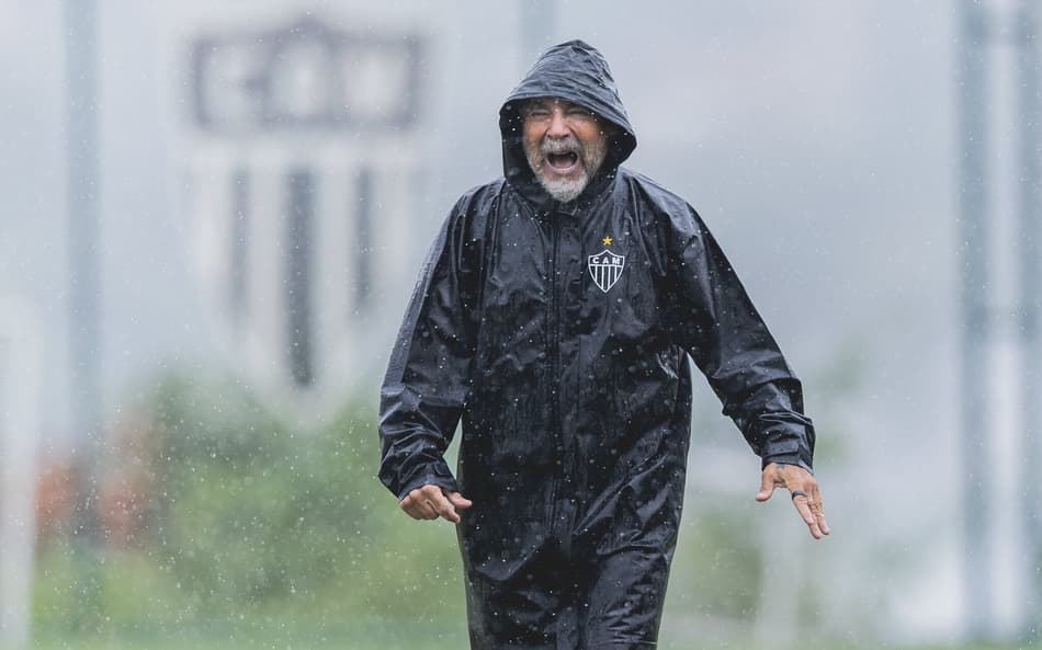 Jorge Sampaoli comanda treino do Galo (Foto: Pedro Souza / Atlético)