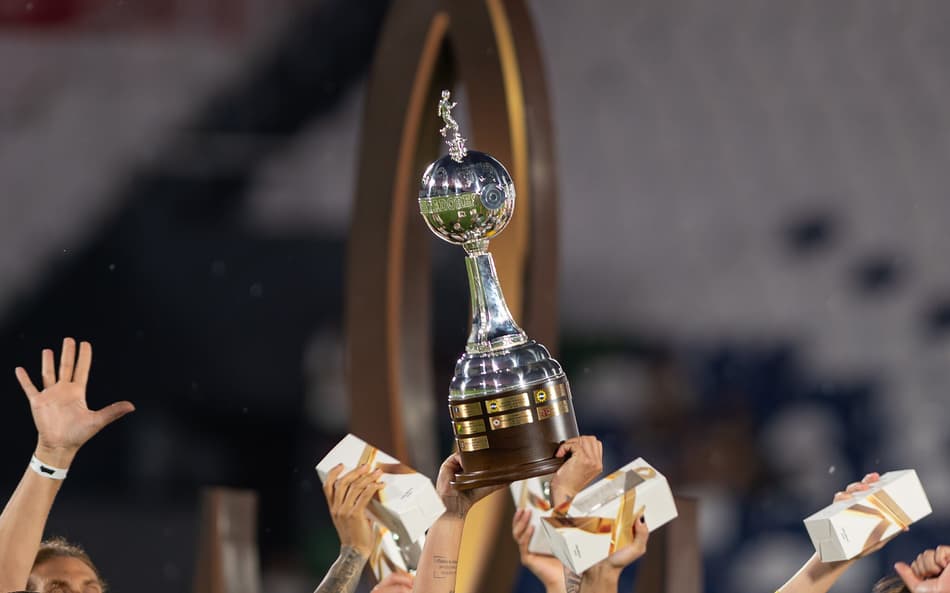 Taça da Libertadores Feminina, conquistada pelo Corinthians em 2024 (Foto: Staff Images Woman/Conmebol)