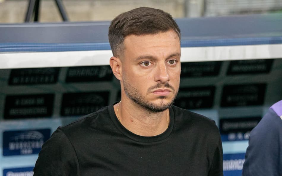 Martín Anselmi em Botafogo e Fluminense (Foto: Lucas Simonin Gomes/Thenews2/Gazeta Press)