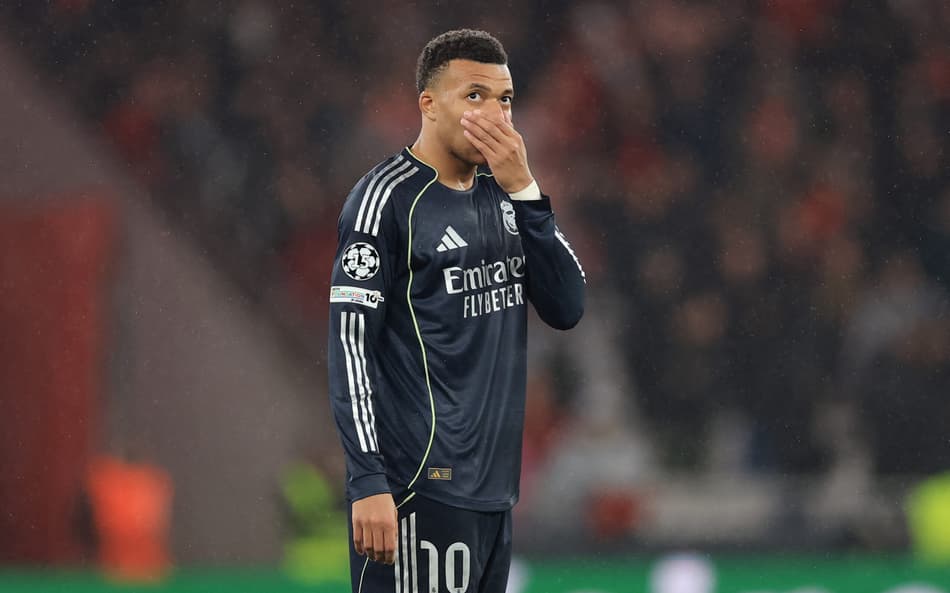 Mbappé lamenta gol do Benfica contra o Real Madrid na Champions League