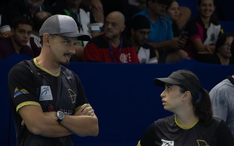 Marcus D'Almeida e Bianca Rodrigues, do tiro com arco (Foto: Freiman Fotografias)