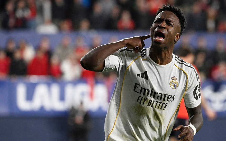 Vini Jr marcou na derrota do Real Madrid sobre o Osasuna por La Liga (Foto: ANDER GILLENEA / AFP)