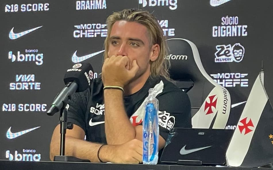 Spinelli revela conversa com Vegetti antes de fechar com o Vasco: 'Me disse o que era o clube'