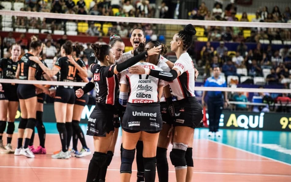 Sesi Bauru bate Osasco e é campeão inédito do Sul-Americano de vôlei