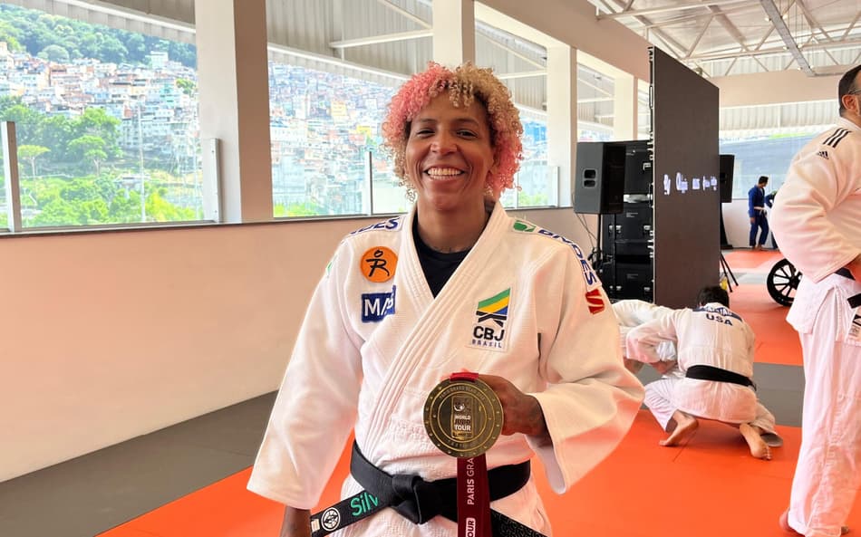 Rafaela Silva é apresentada no Instituto Reação e fala de aposentadoria (Foto: Andressa Simões/ Lance!)