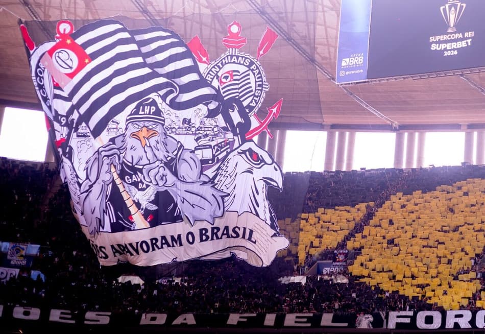 Patrocinador muda logomarca no uniforme do Corinthians em homenagem à torcida