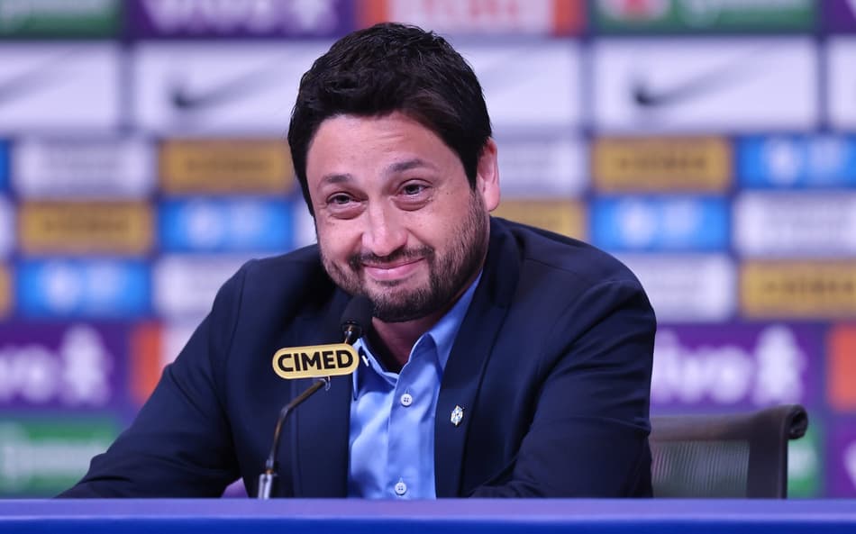 Arthur Elias durante convocação da Seleção feminina nesta segunda-feira (9). (Foto: Lívia Villas Boas / CBF)