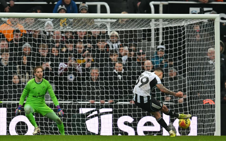 FBL-ENG-PR-NEWCASTLE-BRENTFORD