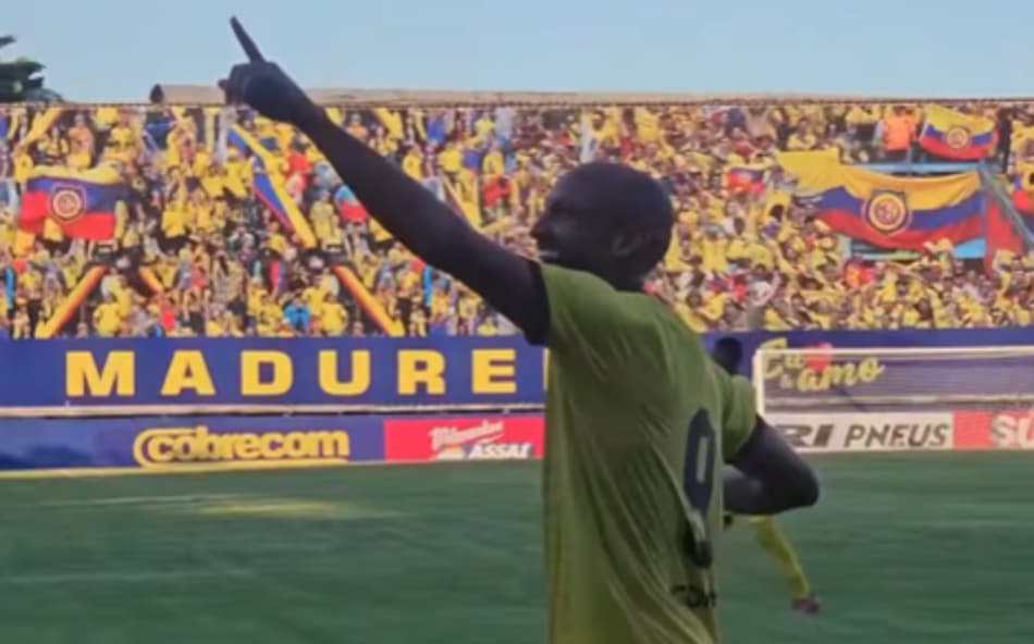 Geovane Maranhão comemora gol do Madureira contra o Boavista nas quartas de final do Carioca 2026