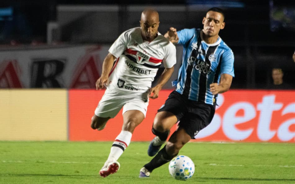 Lucas Moura em ação no jogo do São Paulo contra o Grêmio pelo Brasileirão 2026